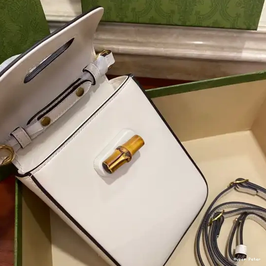 Hyperpeter Gucci mini Bamboo handbag 0621